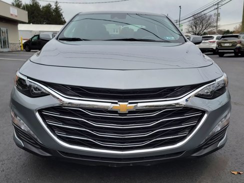 Used 2023 Chevrolet Malibu LT image 2