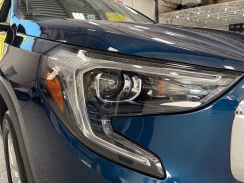 Used 2020 GMC Terrain SLE w/ LPO, Floor Liner Package image 6