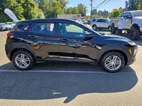 Used 2020 Hyundai Kona SE image 7