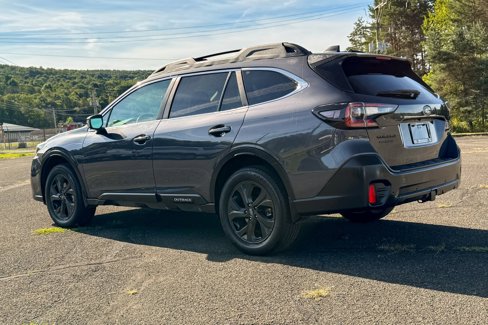 Certified 2020 Subaru Outback Onyx Edition XT w/ Popular Package #2 image 5