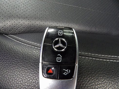 Used 2019 Mercedes-Benz E 300 4MATIC image 47