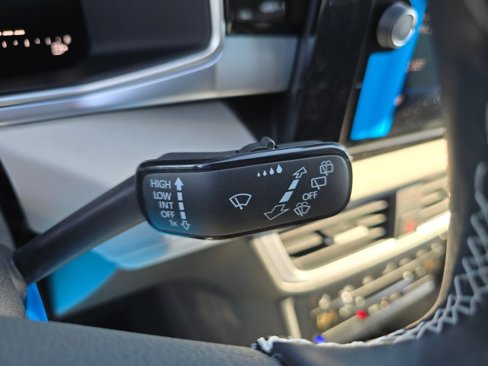 New 2025 Volkswagen Taos SE image 31