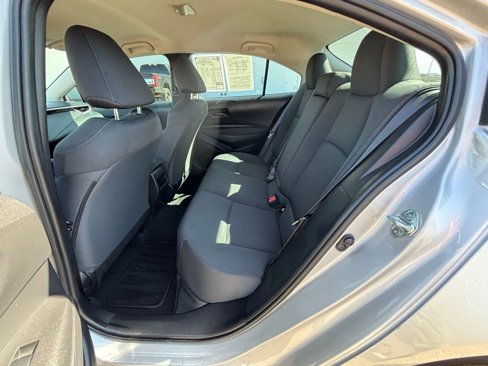 Used 2022 Toyota Corolla LE image 19