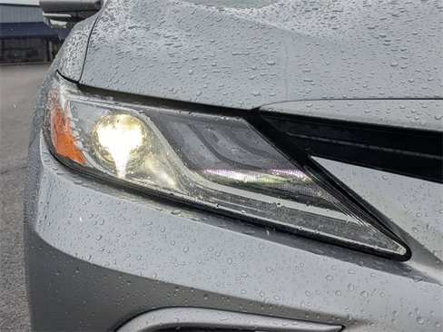 Used 2023 Toyota Camry XLE image 10