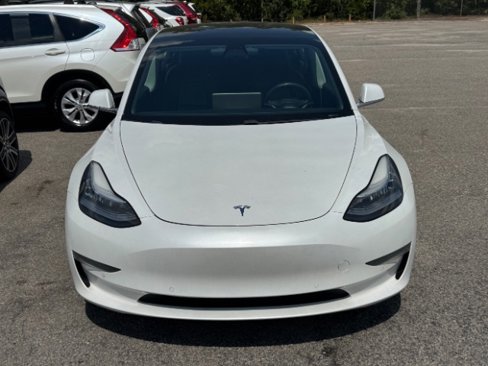 Used 2020 Tesla Model 3 Standard Range Plus image 2