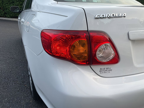 Used 2010 Toyota Corolla LE image 22