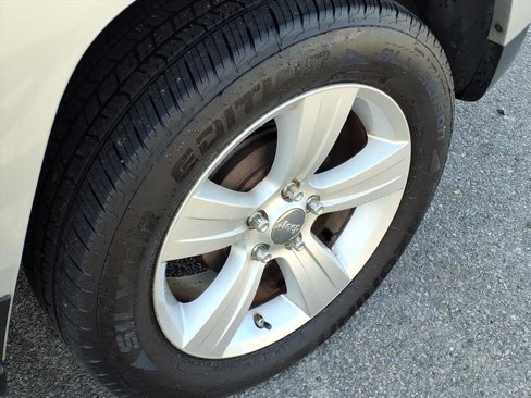 Used 2011 Jeep Patriot Latitude image 10