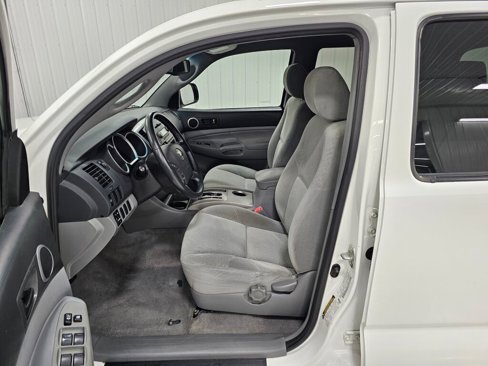 Used 2006 Toyota Tacoma 4x4 Double Cab image 2