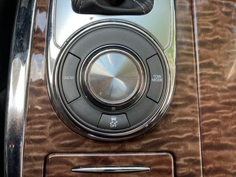 Used 2019 Nissan Armada SV image 26