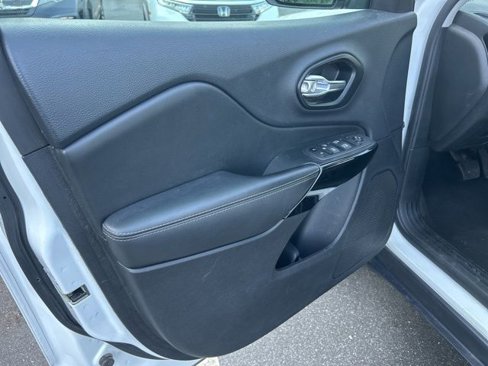 Used 2023 Jeep Cherokee Altitude Lux image 11