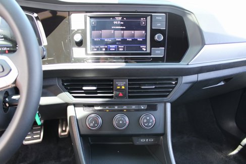 Certified 2024 Volkswagen Jetta Sport image 14