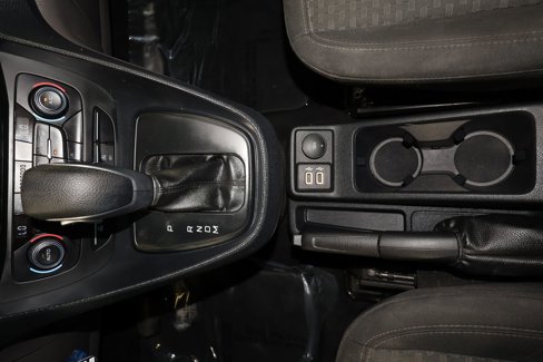 Used 2020 Ford Transit Connect XLT image 14