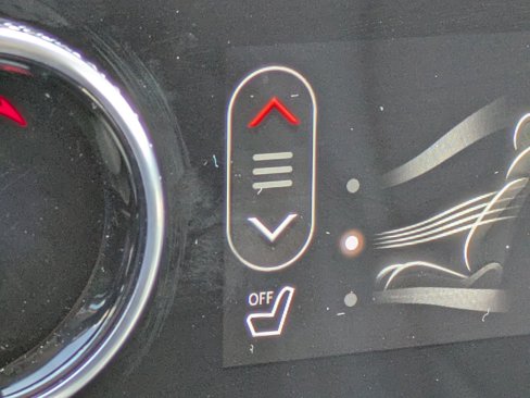 Certified 2024 Genesis GV70 2.5T image 28