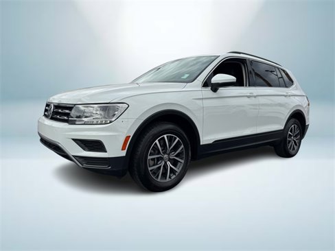 Certified 2019 Volkswagen Tiguan SE image 2