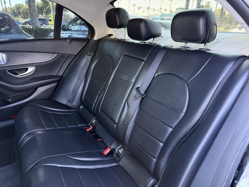 Used 2015 Mercedes-Benz C 300 4MATIC Sedan image 20