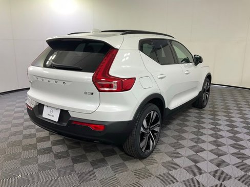 New 2025 Volvo XC40 B5 Plus w/ Protection Package Premier image 6