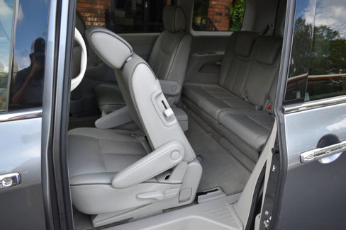 Used 2016 Nissan Quest SV w/ Leather Package image 12