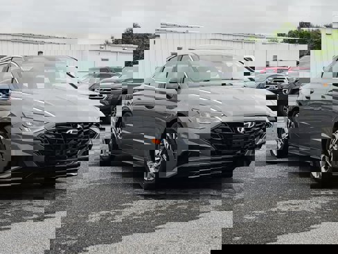 Used 2022 Hyundai Sonata SEL image 3