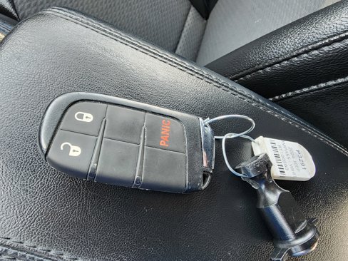 Used 2024 Jeep Compass Latitude image 26