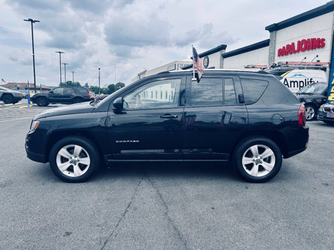 Used 2015 Jeep Compass High Altitude image 3
