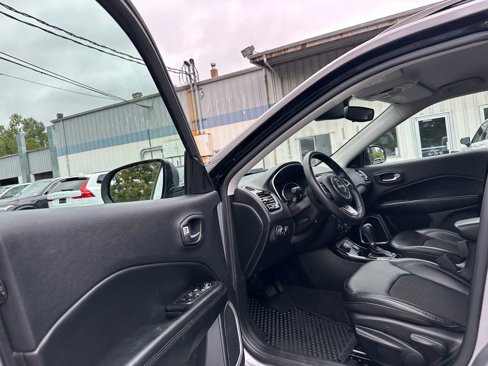 Used 2020 Jeep Compass Latitude image 20