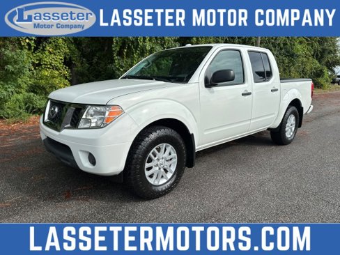 Used 2018 Nissan Frontier SV image 1