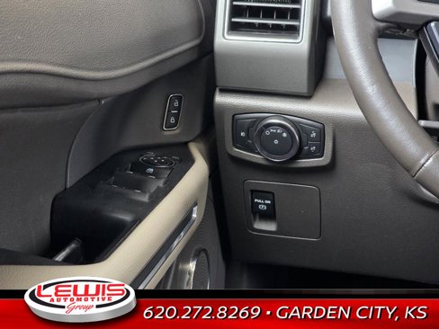 Used 2021 Ford Expedition Max XLT image 14
