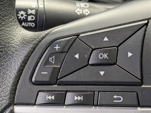 Used 2023 Nissan Altima 2.5 SV image 8