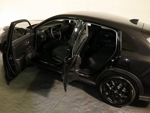 Used 2025 Honda HR-V Sport image 5