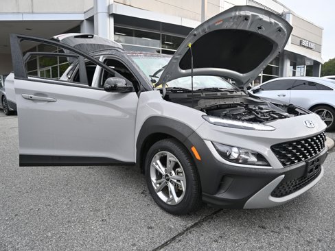 Used 2023 Hyundai Kona SEL w/ Cargo Package image 12