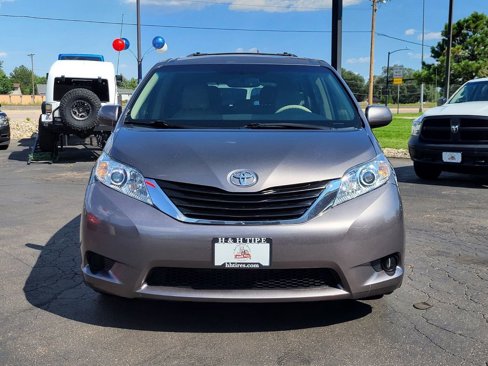 Used 2011 Toyota Sienna LE image 8