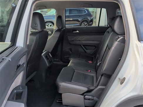 Certified 2023 Volkswagen Atlas SE image 8