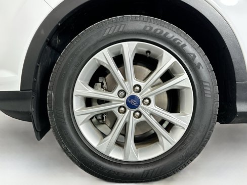 Used 2019 Ford Escape SEL image 11