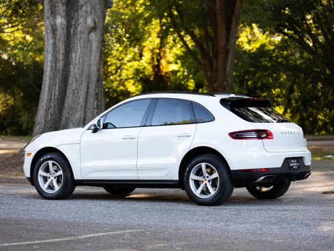 Used 2018 Porsche Macan Sport Edition image 9