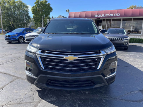 Used 2023 Chevrolet Traverse LT w/ Rear Camera Mirror Package image 11