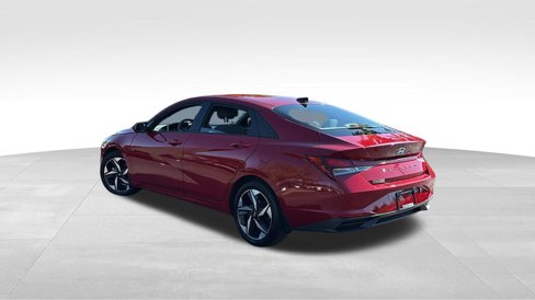 Used 2023 Hyundai Elantra SEL w/ Convenience Package image 5