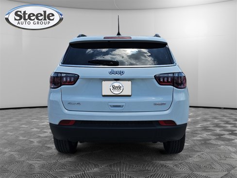 New 2025 Jeep Compass Latitude image 4