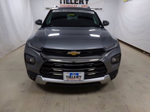Used 2023 Chevrolet TrailBlazer LT image 2