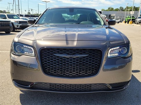 Used 2023 Chrysler 300 Touring w/ Sport Appearance Package image 2