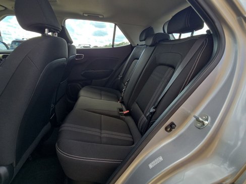 Used 2024 Hyundai Venue SEL image 11