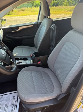 Used 2022 Ford Escape SE w/ Convenience Package image 19