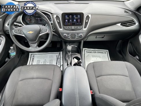 Used 2023 Chevrolet Malibu LT image 2