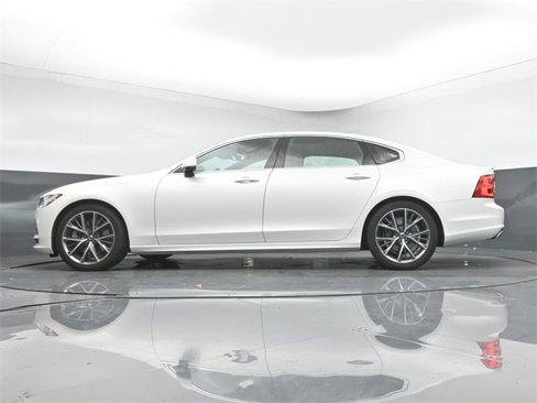 Used 2019 Volvo S90 T6 Momentum image 39