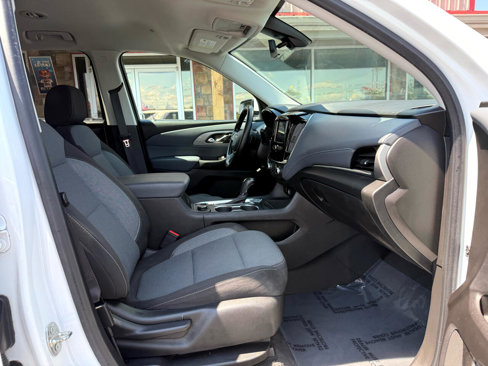 Used 2020 Chevrolet Traverse LT image 26
