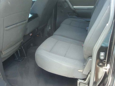 Used 2011 Nissan Titan SV w/ Tow Pkg image 8