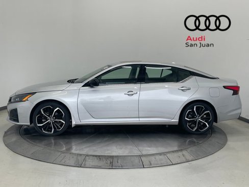 Used 2023 Nissan Altima 2.5 SR image 16