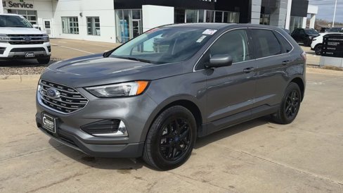Used 2022 Ford Edge SEL image 4