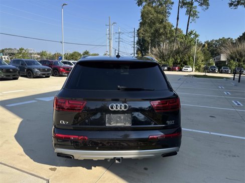 Used 2017 Audi Q7 3.0T Prestige image 6