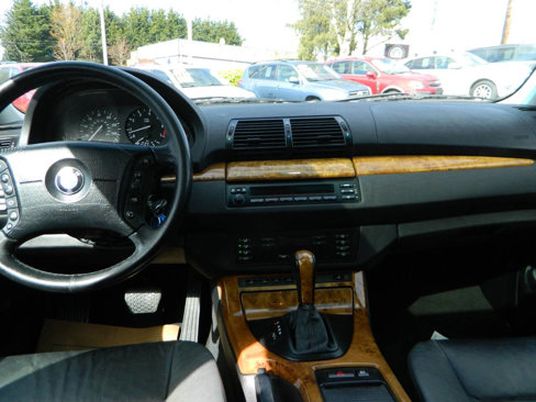 Used 2001 BMW X5 3.0i image 15