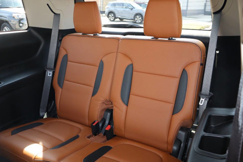 Used 2019 GMC Acadia SLT image 13